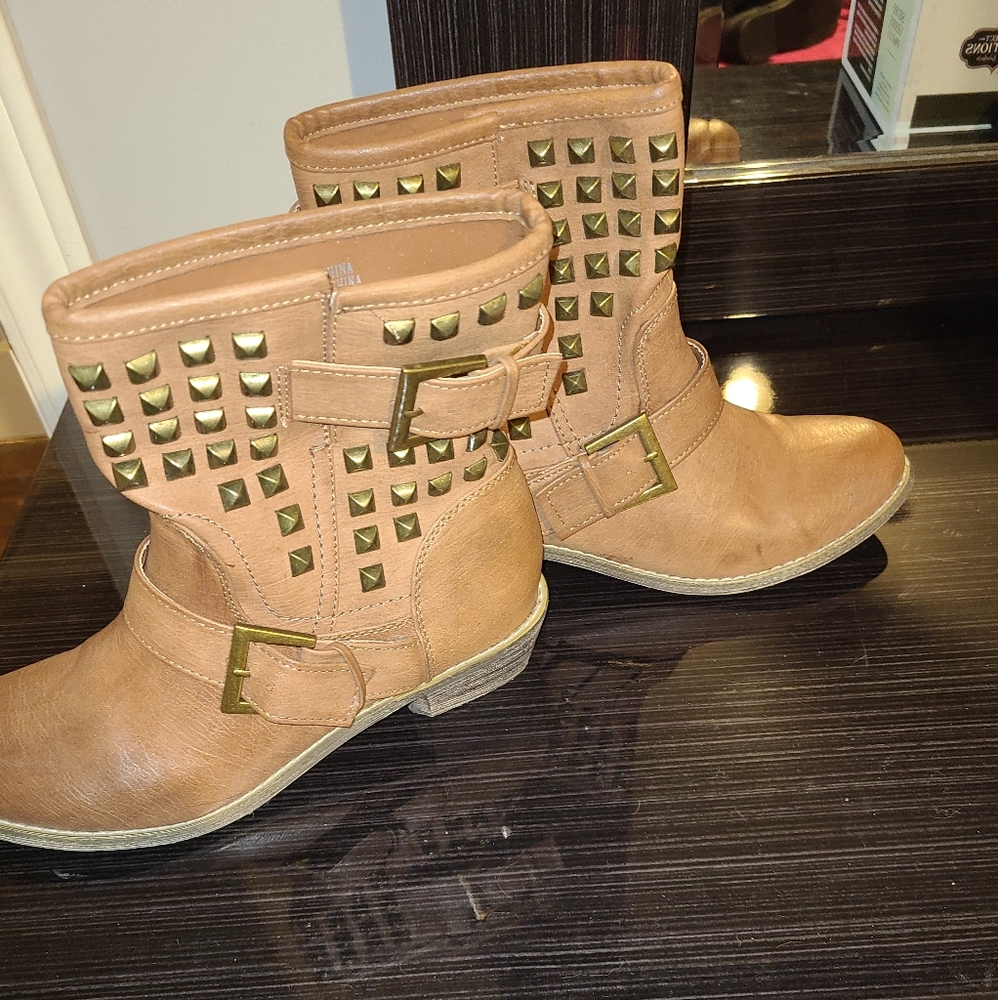 Cute fall winter boots